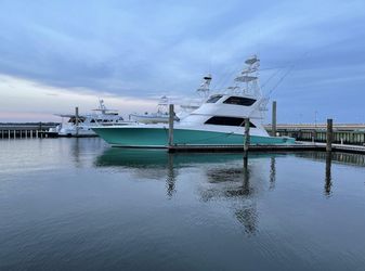 74' Viking 2005 Yacht For Sale